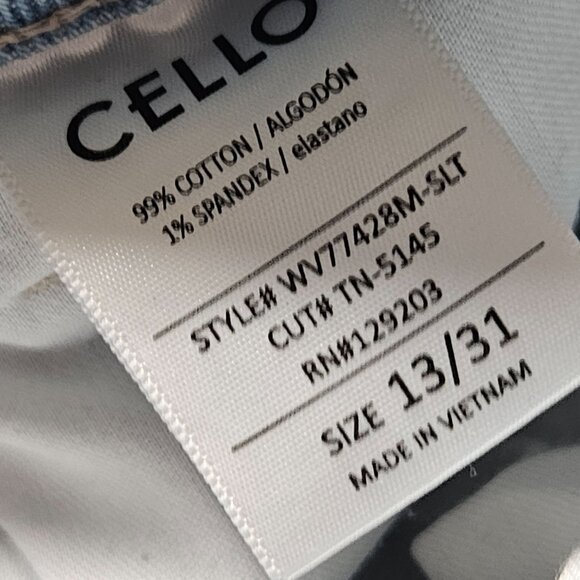 Cello Jeans Womens Size 13 Straight Leg High Rise Ripped Light Wash Denim Pants - Picture 7 of 7